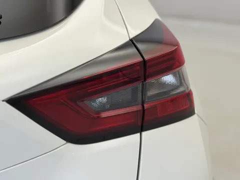 DN71RTZ Nissan Juke 1.0 DiG-T 114 N-Connecta 5dr Thumbnail #34