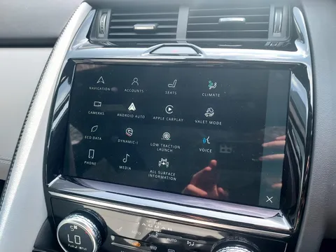 DK71PHZ Jaguar E-Pace 2.0 D200 R-Dynamic SE 5dr Auto Thumbnail #26