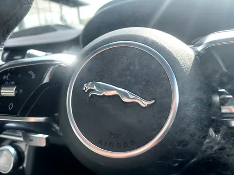 DK71PHZ Jaguar E-Pace 2.0 D200 R-Dynamic SE 5dr Auto Thumbnail #30