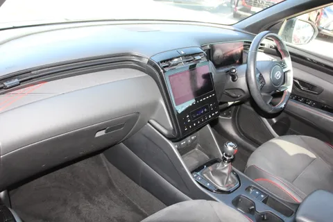 MK71OHX Hyundai Tucson 1.6 TGDi N Line 5dr 2WD Thumbnail #10