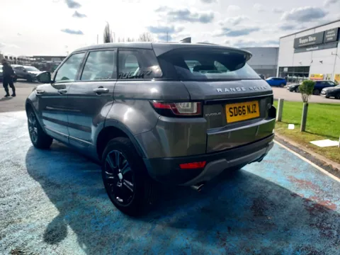 SD66NJZ Land Rover Range Rover Evoque 2.0 TD4 SE Tech 5dr Auto Thumbnail #7