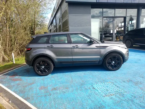 SD66NJZ Land Rover Range Rover Evoque 2.0 TD4 SE Tech 5dr Auto Thumbnail #8