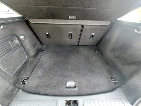 SD66NJZ Land Rover Range Rover Evoque 2.0 TD4 SE Tech 5dr Auto Thumbnail #14