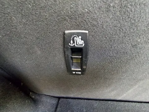 SD66NJZ Land Rover Range Rover Evoque 2.0 TD4 SE Tech 5dr Auto Thumbnail #15