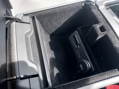 SD66NJZ Land Rover Range Rover Evoque 2.0 TD4 SE Tech 5dr Auto Thumbnail #16