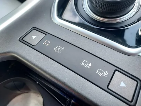 SD66NJZ Land Rover Range Rover Evoque 2.0 TD4 SE Tech 5dr Auto Thumbnail #18