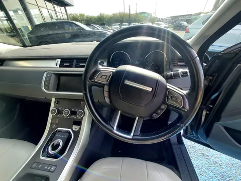 SD66NJZ Land Rover Range Rover Evoque 2.0 TD4 SE Tech 5dr Auto Thumbnail #2