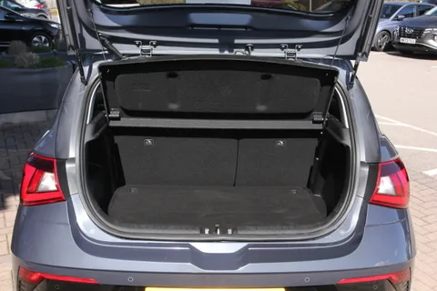 ML24NWR Hyundai i20 1.0T GDi Premium 5dr Thumbnail #11