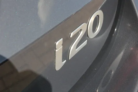 ML24NWR Hyundai i20 1.0T GDi Premium 5dr Thumbnail #12