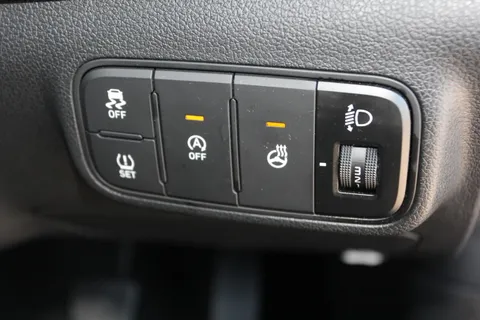 ML24NWR Hyundai i20 1.0T GDi Premium 5dr Thumbnail #15