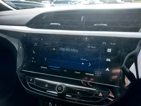 SD24YHS Vauxhall Corsa 1.2 GS 5dr Thumbnail #21