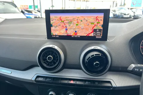 DX24XHM Audi Q2 30 TFSI Sport 5dr Thumbnail #17