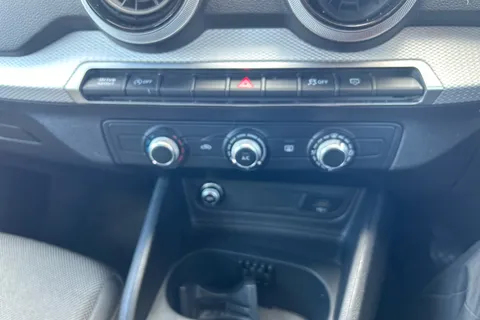 DX24XHM Audi Q2 30 TFSI Sport 5dr Thumbnail #18