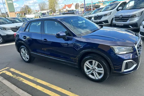 DX24XHM Audi Q2 30 TFSI Sport 5dr Thumbnail #32