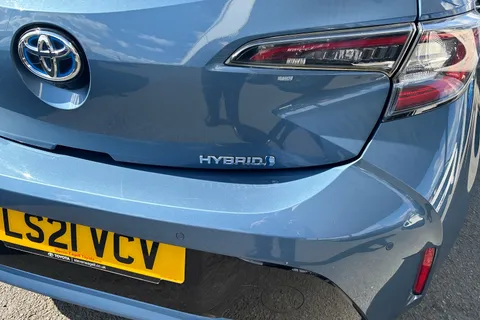 LS21VCV Toyota Corolla 1.8 VVT-i Hybrid Excel 5dr CVT Thumbnail #27