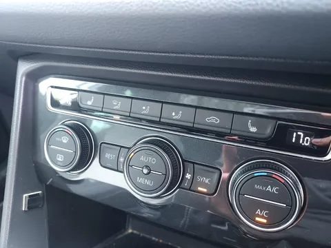 WJ20KBU Volkswagen Tiguan 1.5 TSi EVO 150 SEL 5dr DSG Thumbnail #27