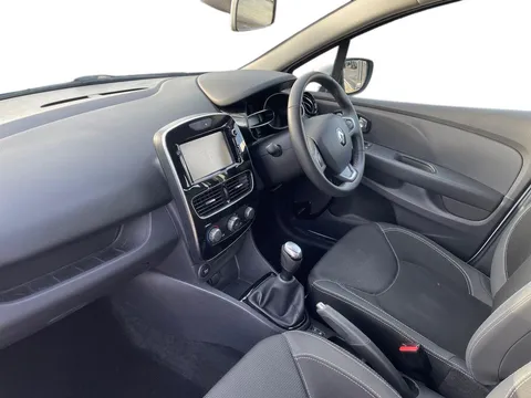 3 of 32 for Renault Clio 0.9 TCE 90 Dynamique Nav 5dr