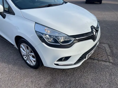 13 of 32 for Renault Clio 0.9 TCE 90 Dynamique Nav 5dr