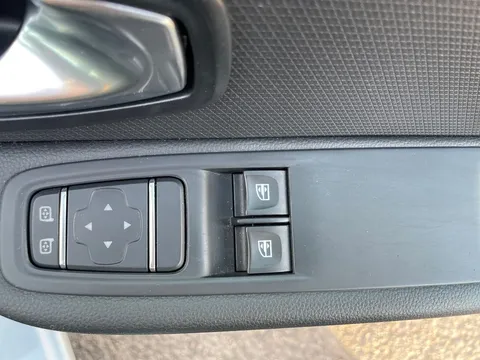 20 of 32 for Renault Clio 0.9 TCE 90 Dynamique Nav 5dr