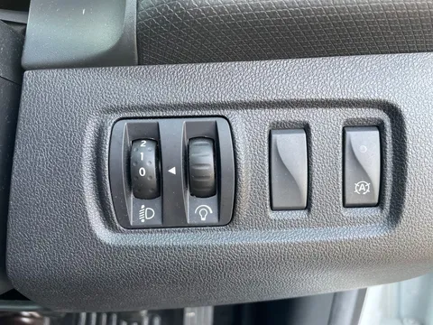 21 of 32 for Renault Clio 0.9 TCE 90 Dynamique Nav 5dr