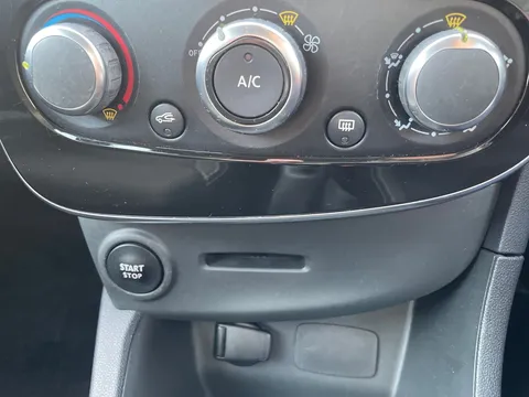 26 of 32 for Renault Clio 0.9 TCE 90 Dynamique Nav 5dr