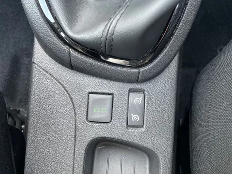 27 of 32 for Renault Clio 0.9 TCE 90 Dynamique Nav 5dr