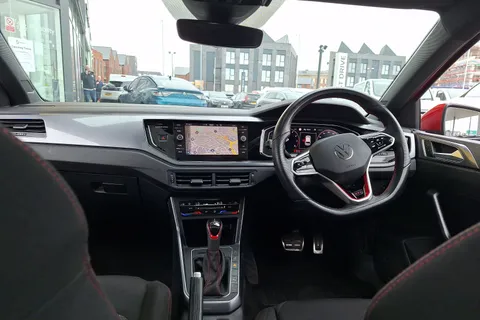 DU73GDZ Volkswagen Polo 2.0 TSI GTI 5dr DSG Thumbnail #4