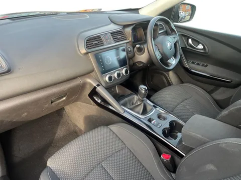 BD22WCU Renault Kadjar 1.3 TCE Equilibre 5dr Thumbnail #5