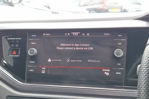 DU73GDZ Volkswagen Polo 2.0 TSI GTI 5dr DSG Thumbnail #18