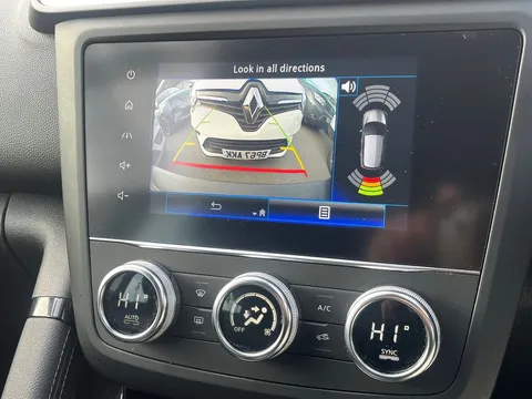 BD22WCU Renault Kadjar 1.3 TCE Equilibre 5dr Thumbnail #10
