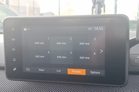 BD23AYU Dacia Sandero Stepway 1.0 TCe Expression 5dr Thumbnail #36