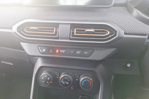 BD23AYU Dacia Sandero Stepway 1.0 TCe Expression 5dr Thumbnail #38