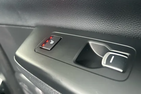 DK74OMV Honda CR-V 2.0 eHEV Advance 5dr eCVT Thumbnail #14