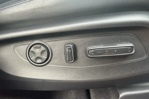 DK74OMV Honda CR-V 2.0 eHEV Advance 5dr eCVT Thumbnail #25