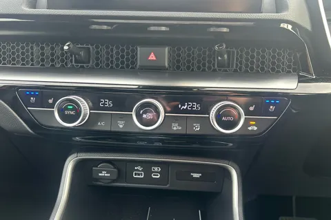 DK74OMV Honda CR-V 2.0 eHEV Advance 5dr eCVT Thumbnail #33