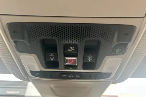 DK74OMV Honda CR-V 2.0 eHEV Advance 5dr eCVT Thumbnail #36