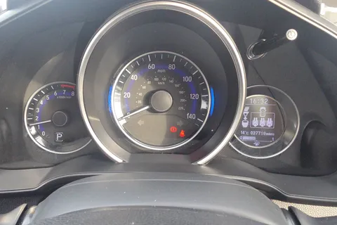 DE68VKW Honda Jazz 1.5 i-VTEC Sport 5dr CVT Thumbnail #12