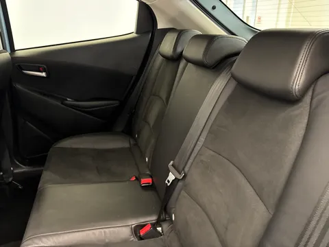 DY73THG Mazda Mazda2 1.5 e-Skyactiv G MHEV Homura Aka 5dr Thumbnail #13