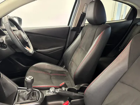 DY73THG Mazda Mazda2 1.5 e-Skyactiv G MHEV Homura Aka 5dr Thumbnail #16