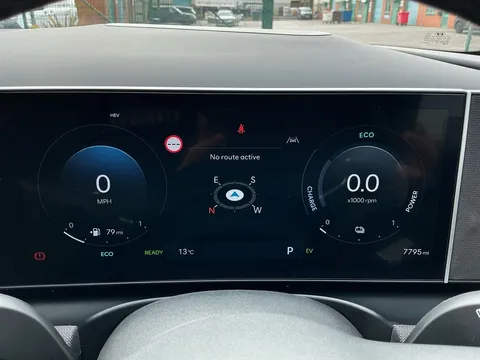 EN25TFZ Hyundai Tucson 1.6T Plug-in Hybrid Ultimate 5dr Auto Thumbnail #14