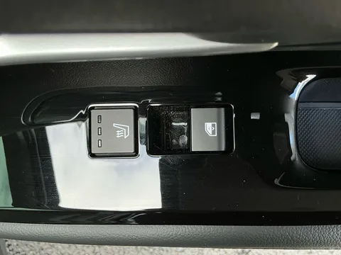 EN25TFZ Hyundai Tucson 1.6T Plug-in Hybrid Ultimate 5dr Auto Thumbnail #17