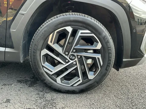 EN25TFZ Hyundai Tucson 1.6T Plug-in Hybrid Ultimate 5dr Auto Thumbnail #19