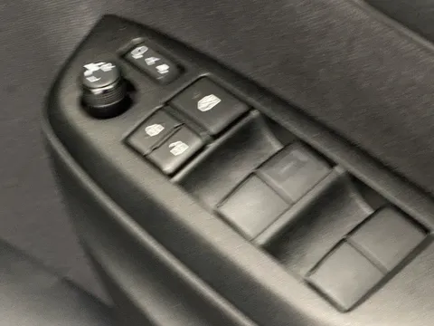 DW23FYE Mazda 2 Hybrid 1.5i Hybrid Select 5dr CVT Thumbnail #22