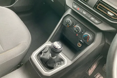 WN24JJZ Dacia Sandero Stepway 1.0 TCe Expression 5dr Thumbnail #13