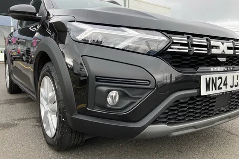 WN24JJZ Dacia Sandero Stepway 1.0 TCe Expression 5dr Thumbnail #32