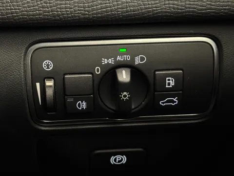 KV66PWX Volvo XC60 D5 [220] SE Lux Nav 5dr AWD Thumbnail #37