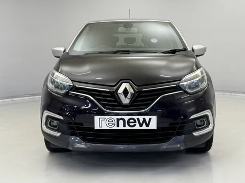 CY67GDZ Renault Captur 1.5 dCi 110 Signature S Nav 5dr Thumbnail #2