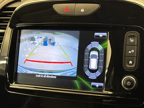 CY67GDZ Renault Captur 1.5 dCi 110 Signature S Nav 5dr Thumbnail #26