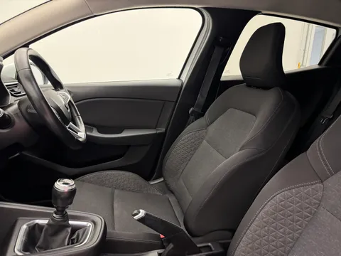 DX72SDZ Renault Clio 1.0 TCe 90 Iconic Edition 5dr Thumbnail #10