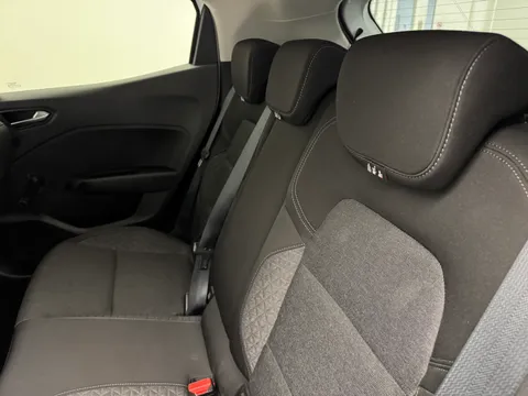 DX72SDZ Renault Clio 1.0 TCe 90 Iconic Edition 5dr Thumbnail #21